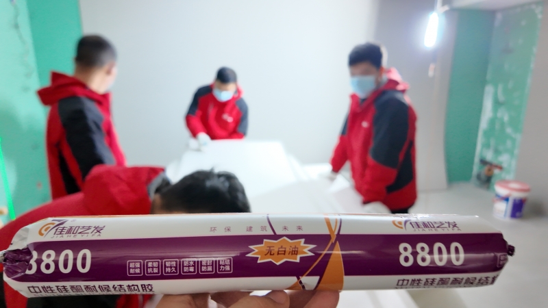 安裝現(xiàn)場(chǎng)2.JPG 安裝現(xiàn)場(chǎng)2.JPG